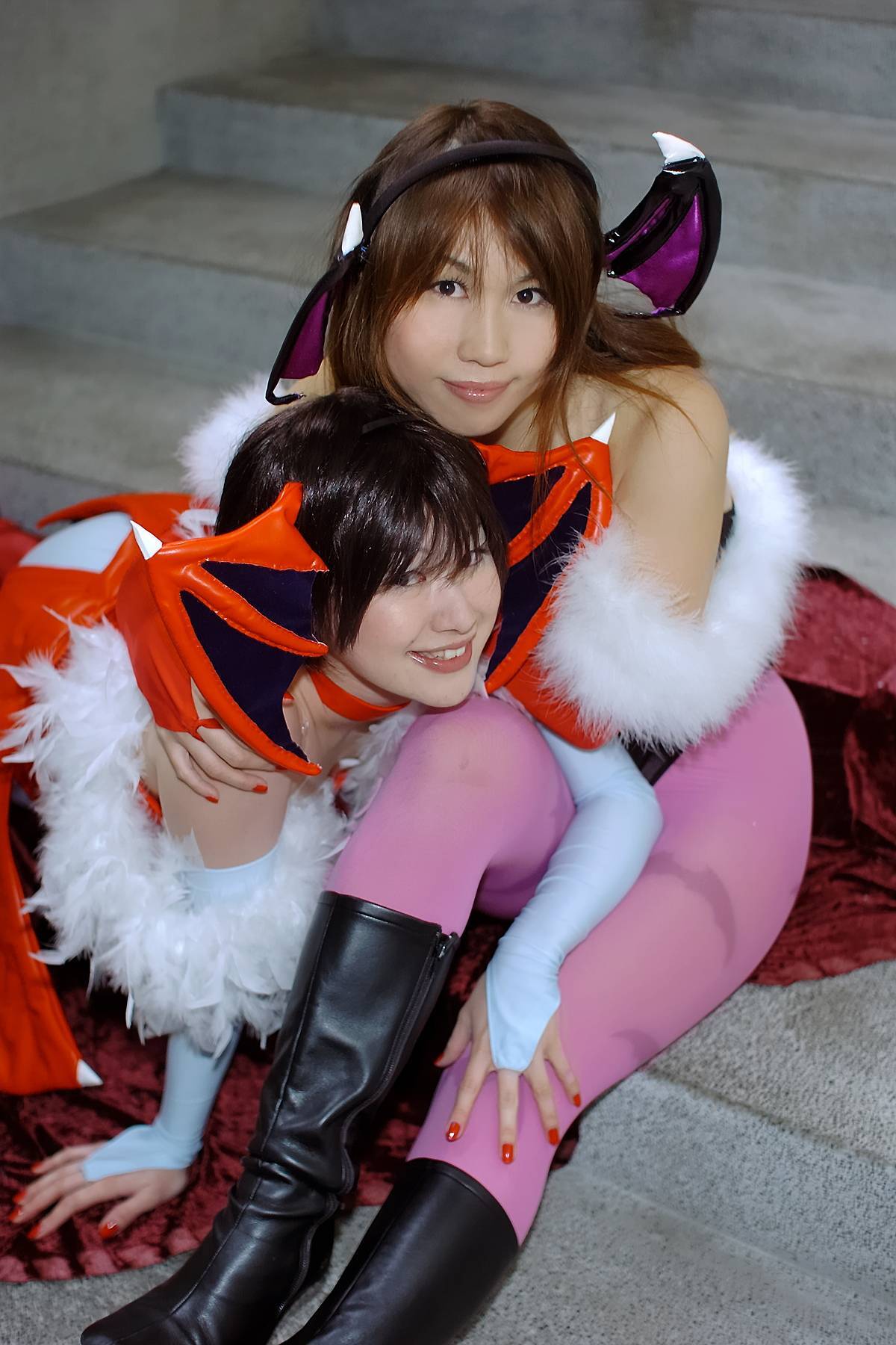 [Cosplay] 2013.04.08 Hot Lilith and Morrigan sexy Cosplay